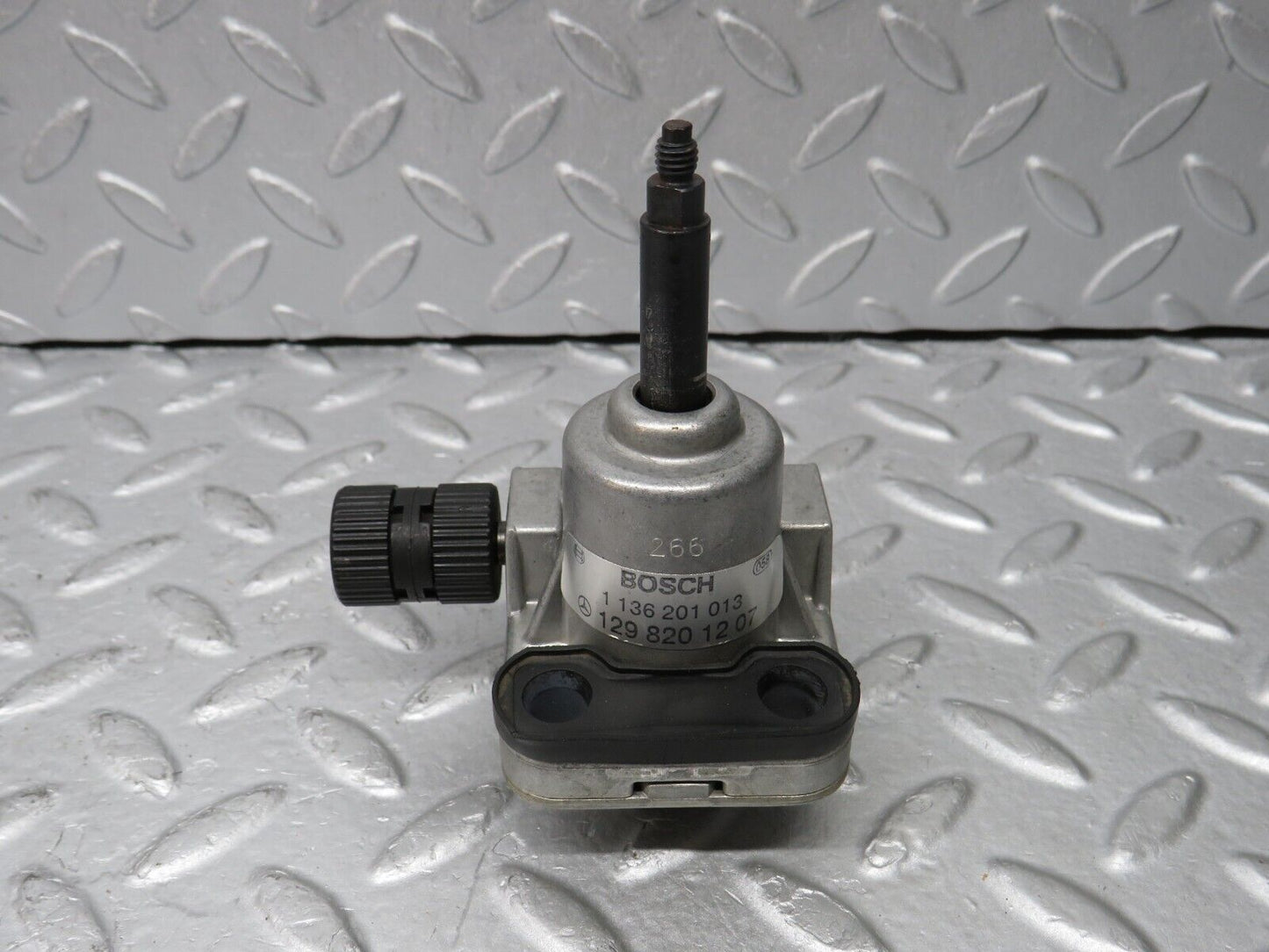 36854 Mercedes-Benz R129 300SL-24 Front Left Seat Adjustment Motor Bosch 1136201013 1298201207