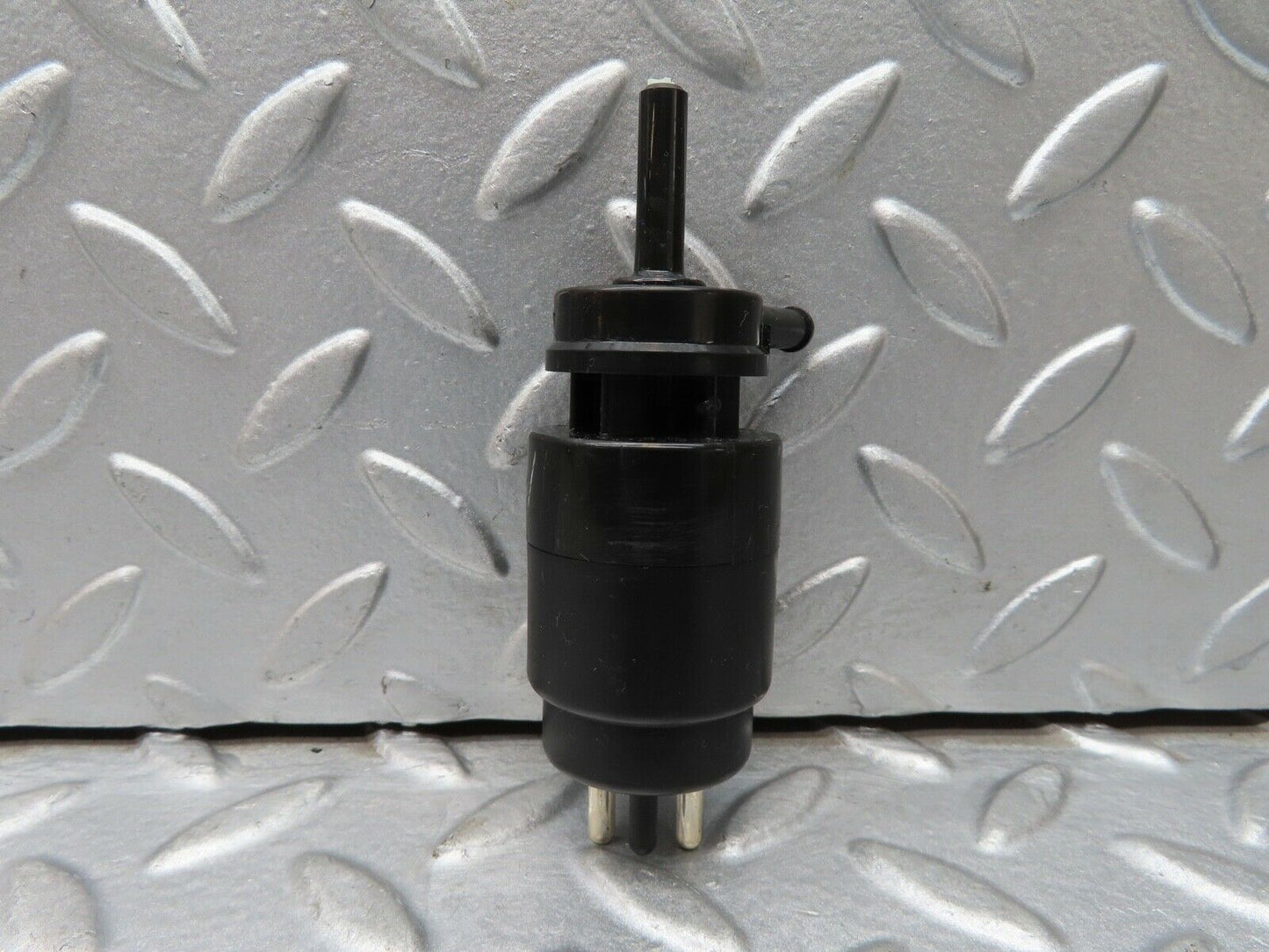 17239 Mercedes-Benz R129 300SL Coupe Windscreen Washer Pump Bosch 1248690621