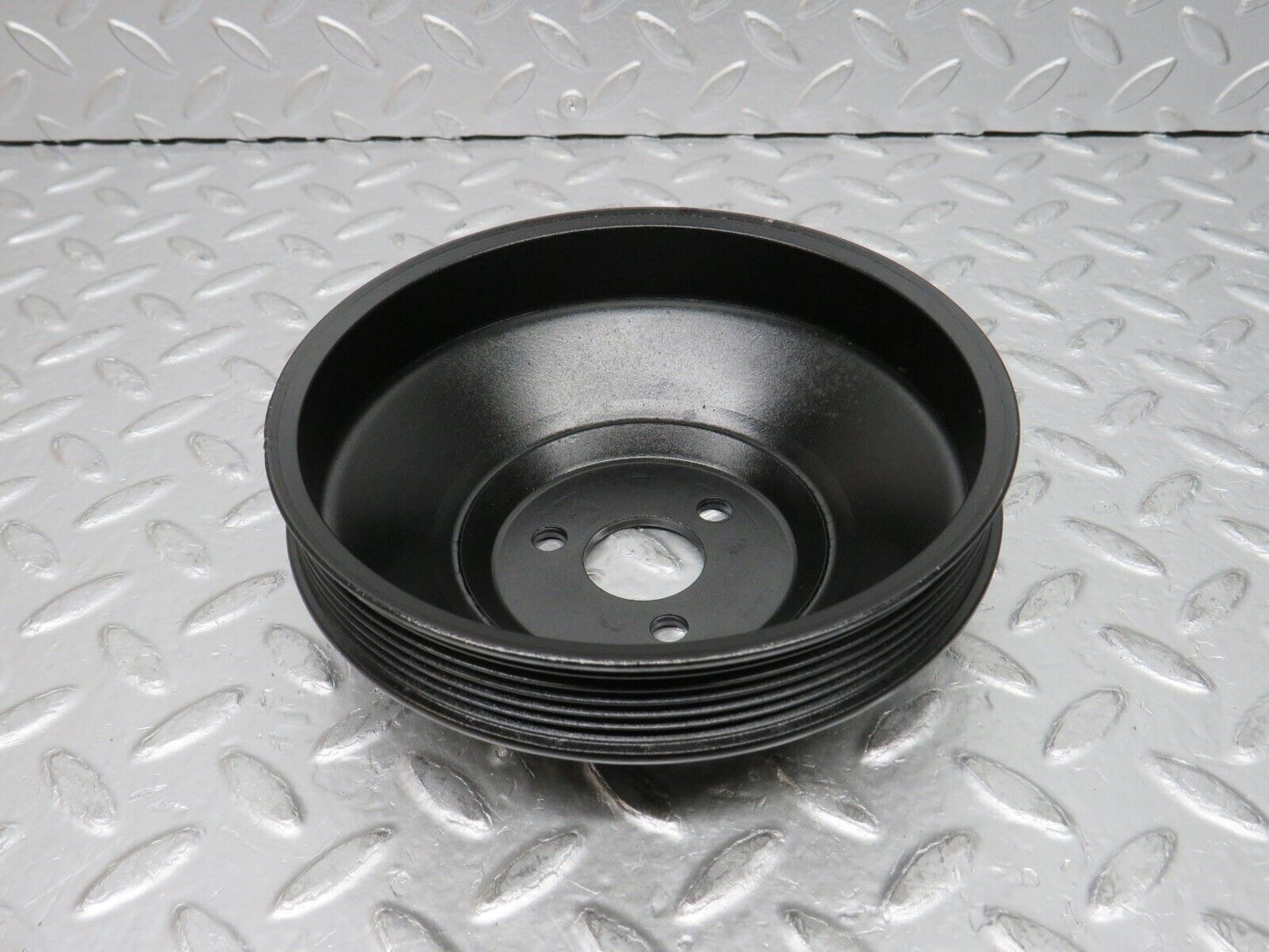 31674 Mercedes-Benz W201 190LE Steering Pump Pulley 2014600479