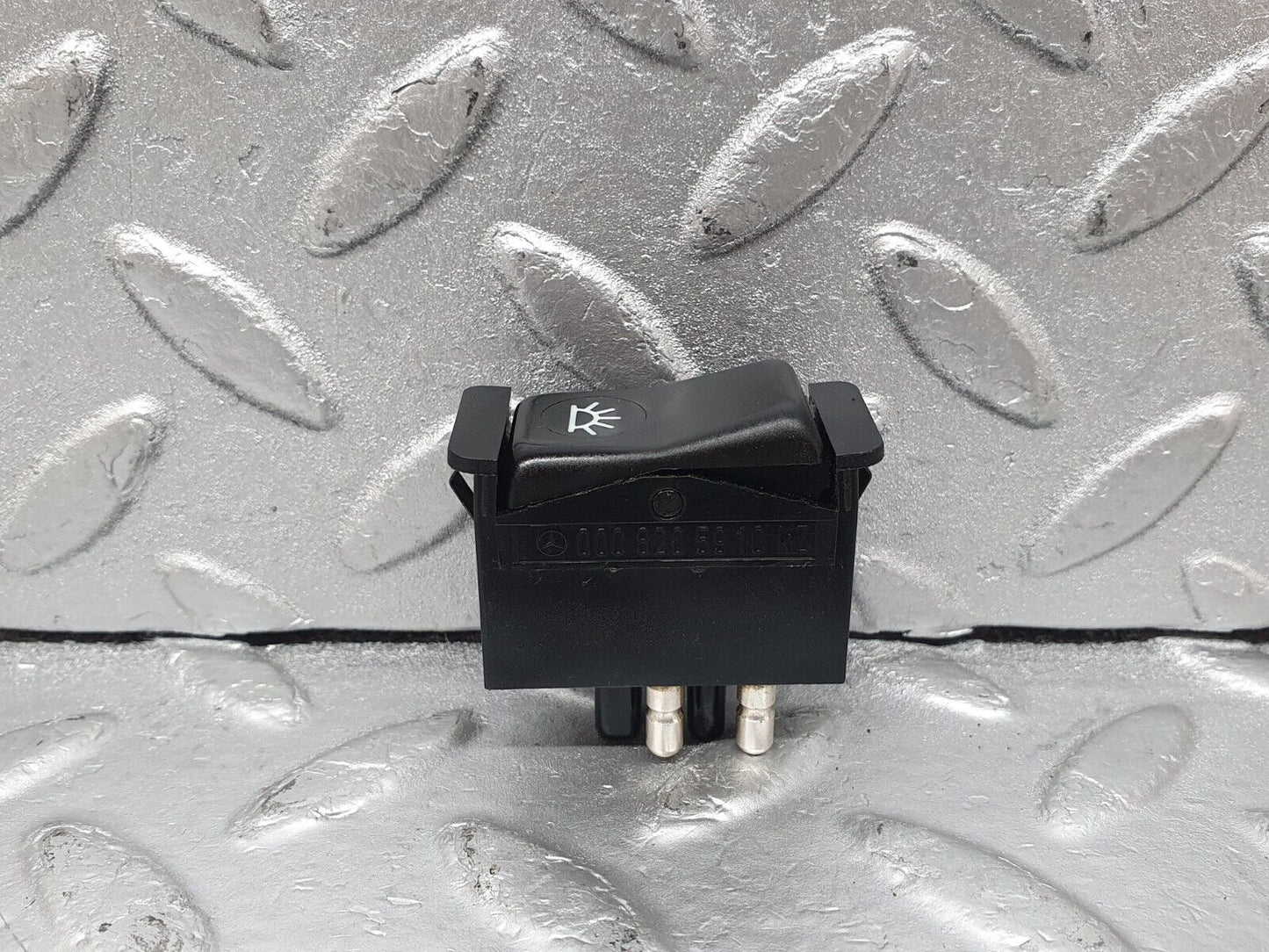 44175 Mercedes-Benz C123 230CE Coupe Interior Light Switch 0008205910