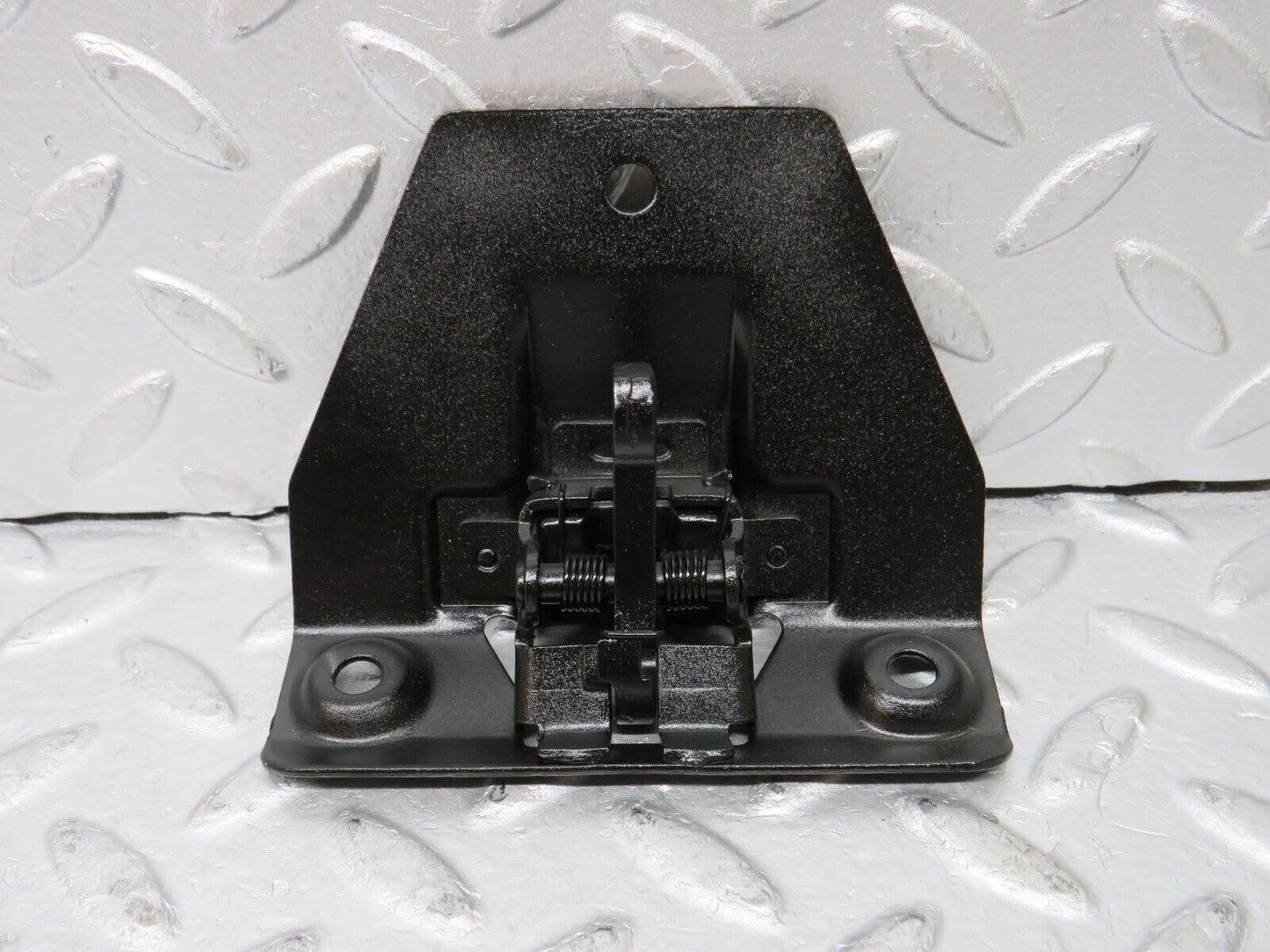 35341 Mercedes-Benz R107 280SL Trunk Boot Lock Latch 1137500285