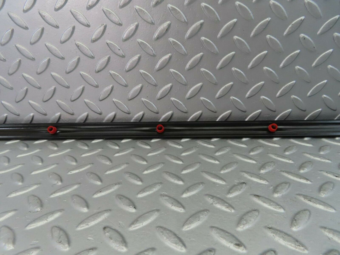 10246 Mercedes-Benz W123 Rear Left Door Centre Moulding Trim