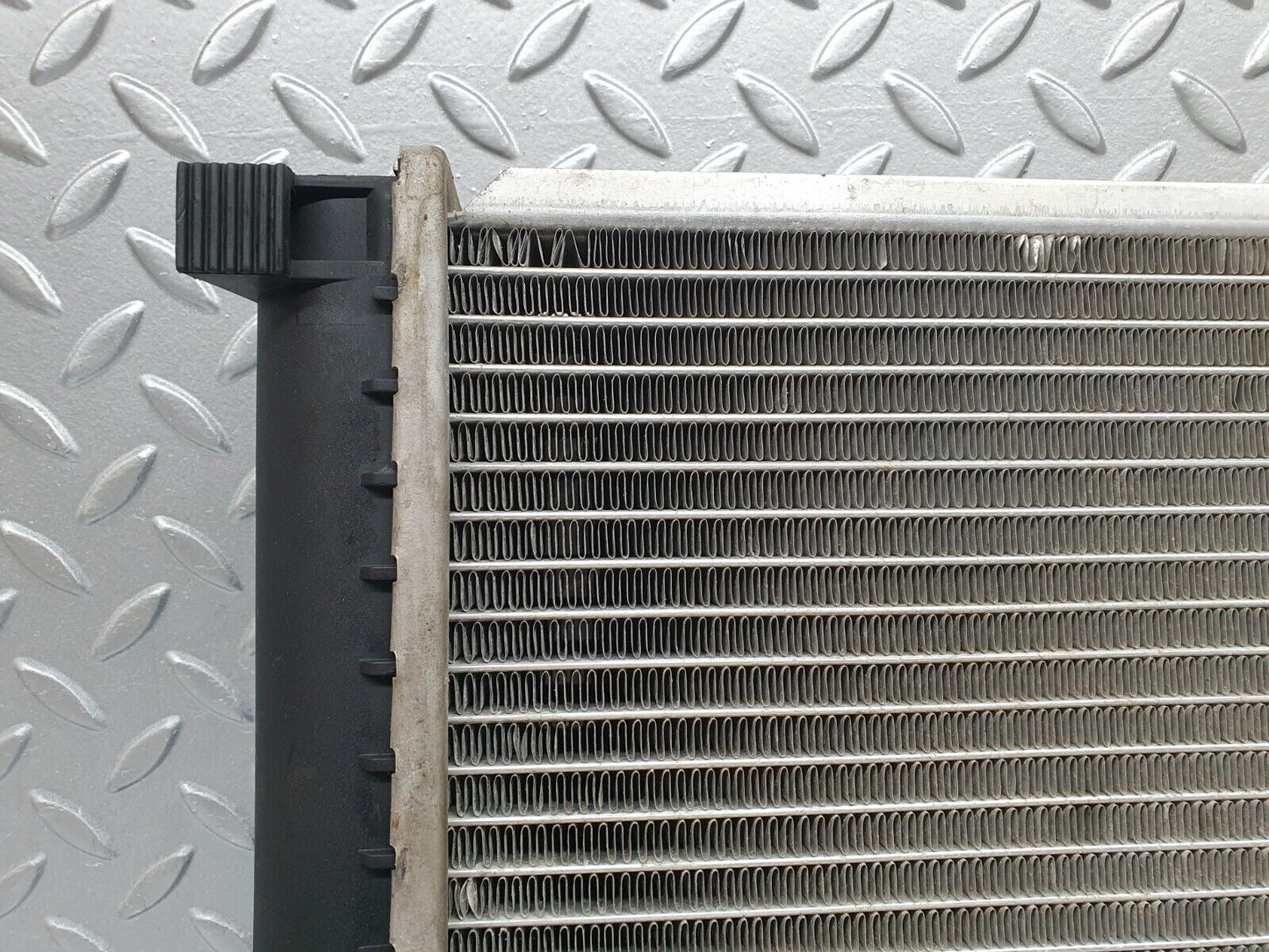41399 Mercedes-Benz W124 200E Engine Coolant Radiator