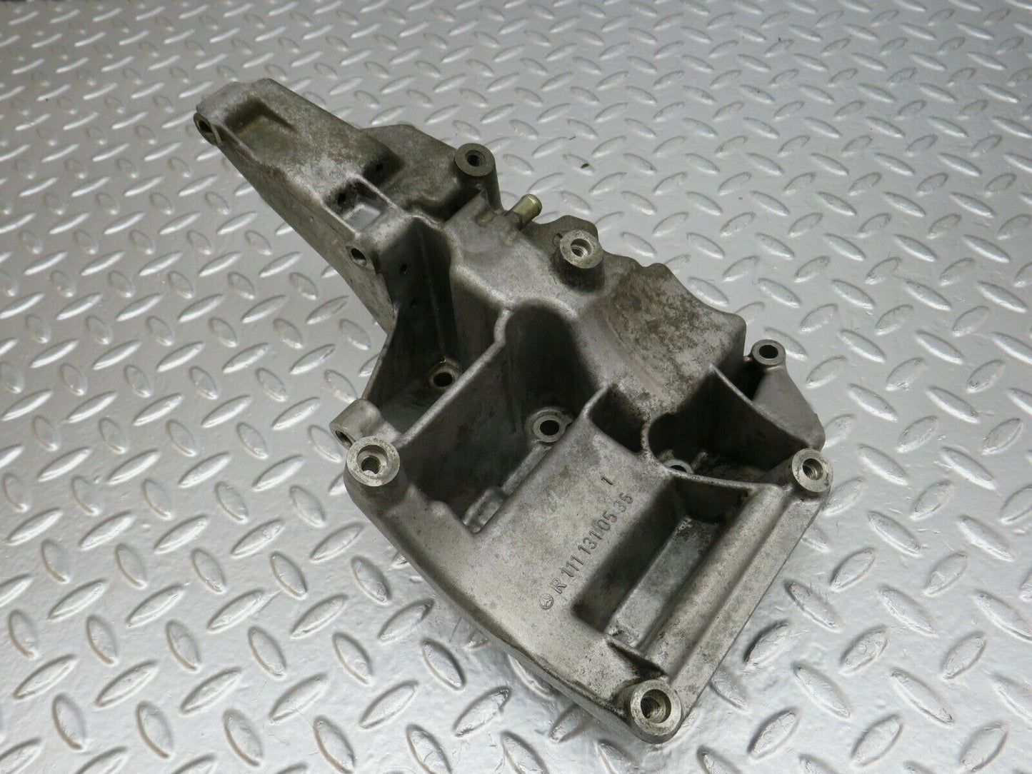 24431 Mercedes-Benz S124 220TE Wagon Power Steering Pump Bracket 1111310535