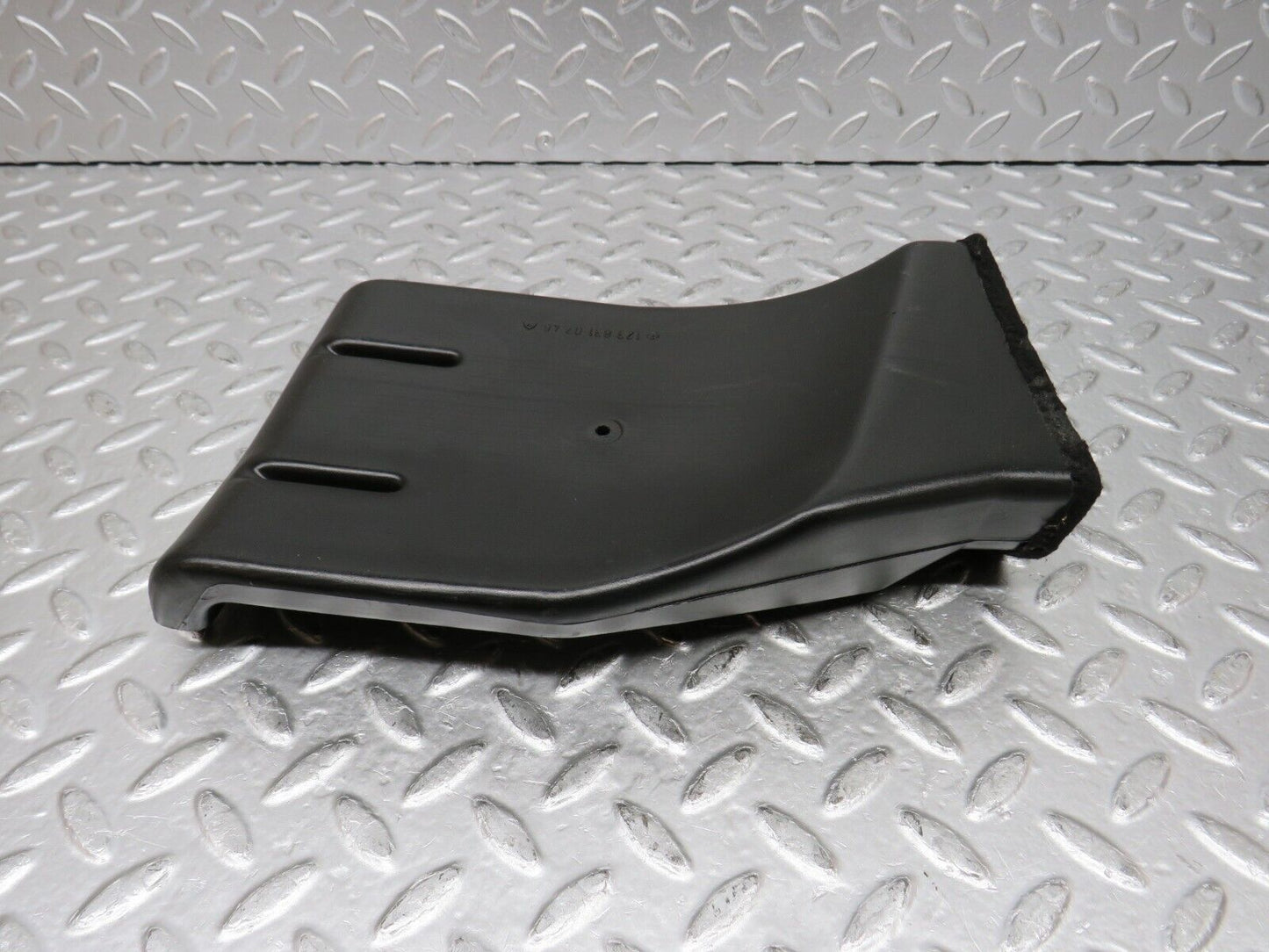 0486 Mercedes-Benz W123 230E Air Duct Heater Ventilation Right 1238310746