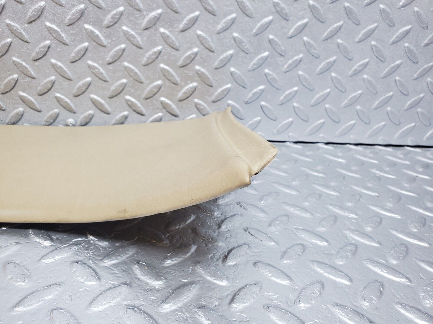 45769 Mercedes-Benz W126 420SE Rear Headlining Roof Panel Beige
