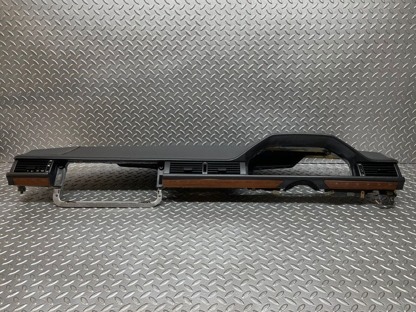 29197 Mercedes-Benz W124 230E Dashboard Black