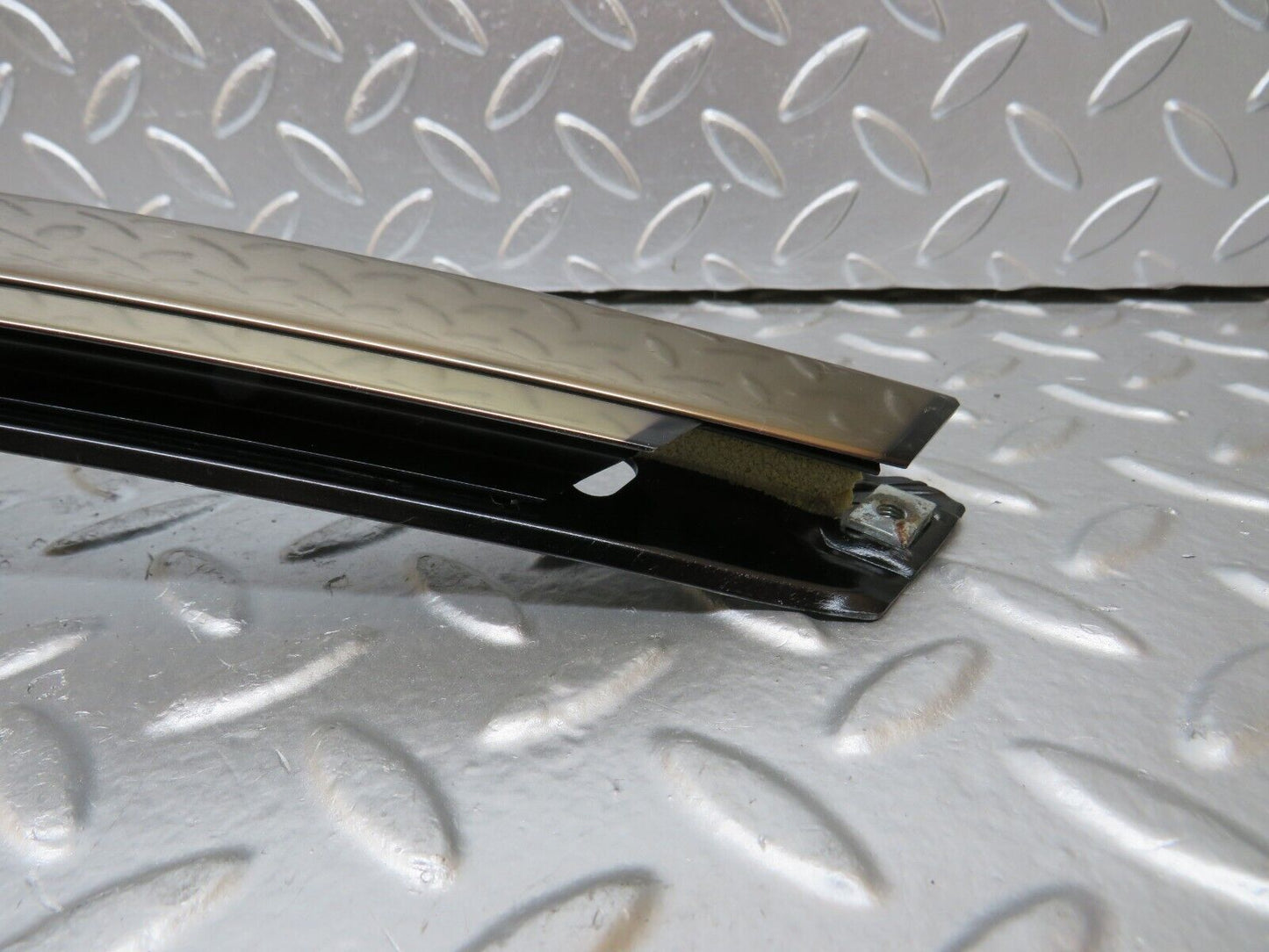 25061 Mercedes-Benz W140 S320 Rear Left Door Window Exterior Trim