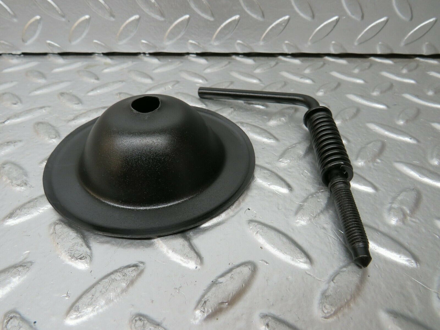 24232 Mercedes-Benz S124 220TE Wagon Spare Wheel Holder
