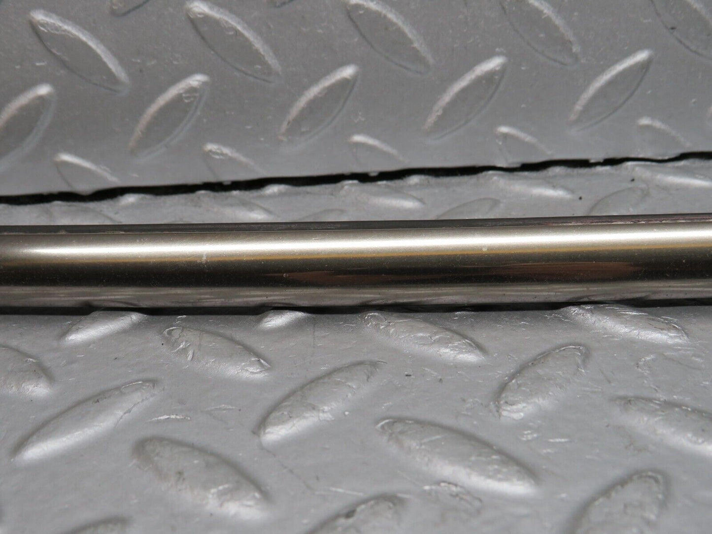 39054 Mercedes-Benz W201 190E Front Windscreen Top Moulding Trim