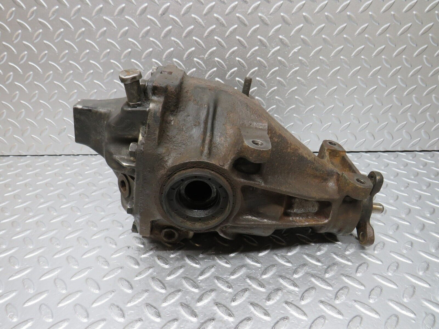 32291 Mercedes-Benz W123 230E Rear Differential Ratio 3.58 1233510101