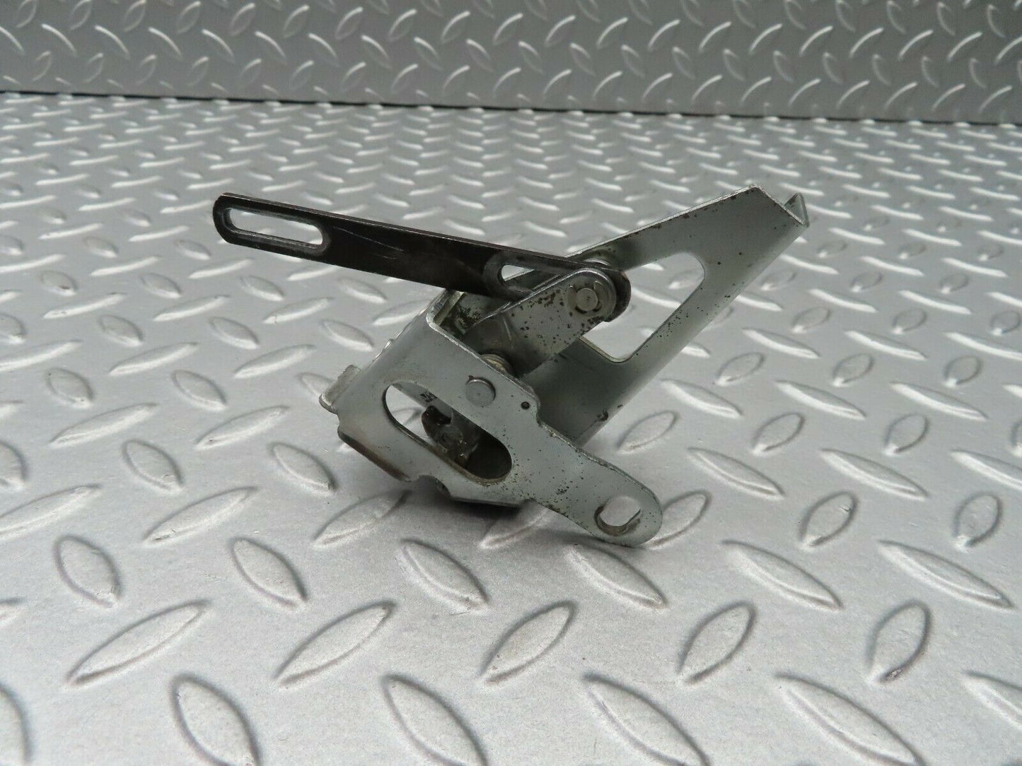 5186 Mercedes-Benz R107 350SL Soft Top Mechanism Lock Left