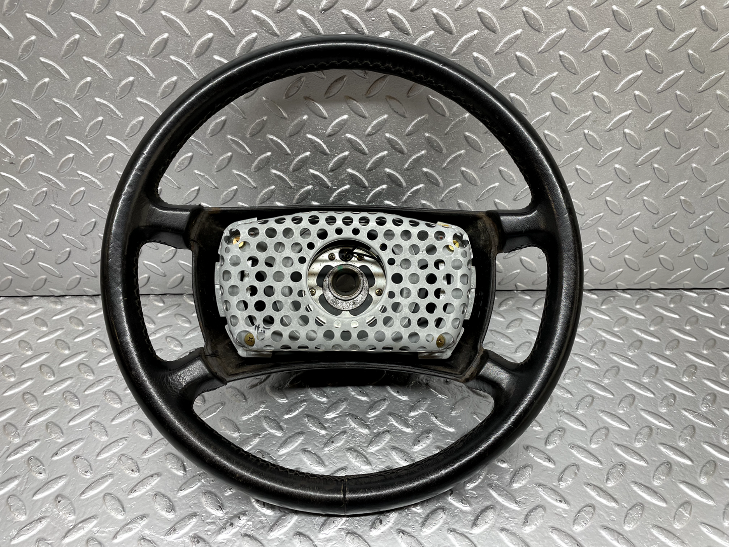44246 Mercedes-Benz W124 Leather Steering Wheel 1264640017
