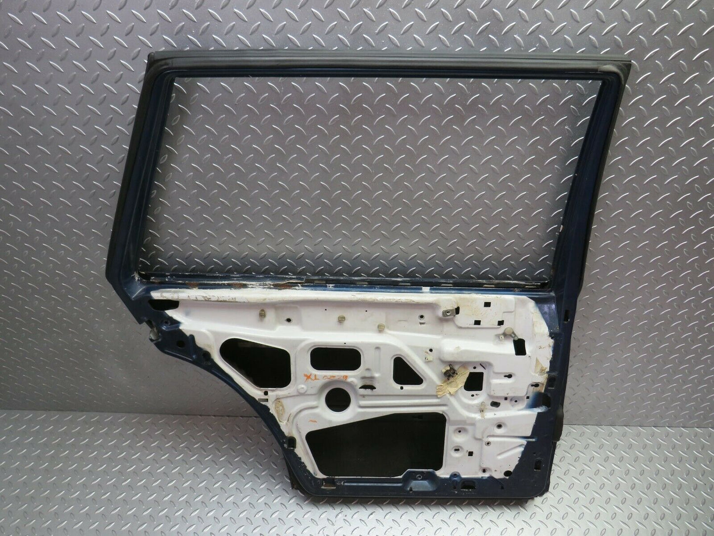 24408 Mercedes-Benz S124 220TE Wagon Rear Left Door