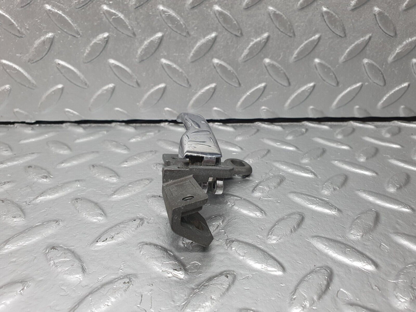 40765 Mercedes-Benz W123 300D Left Interior Door Handle 1237600161