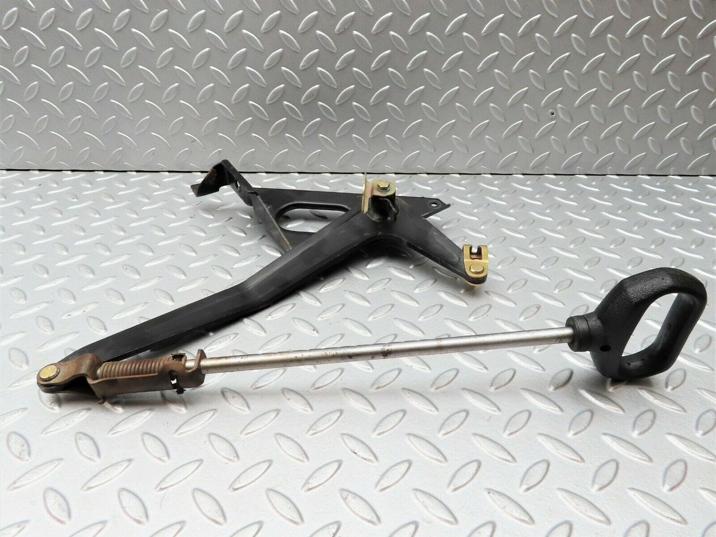 4290 Mercedes-Benz W123 230E Handbrake
