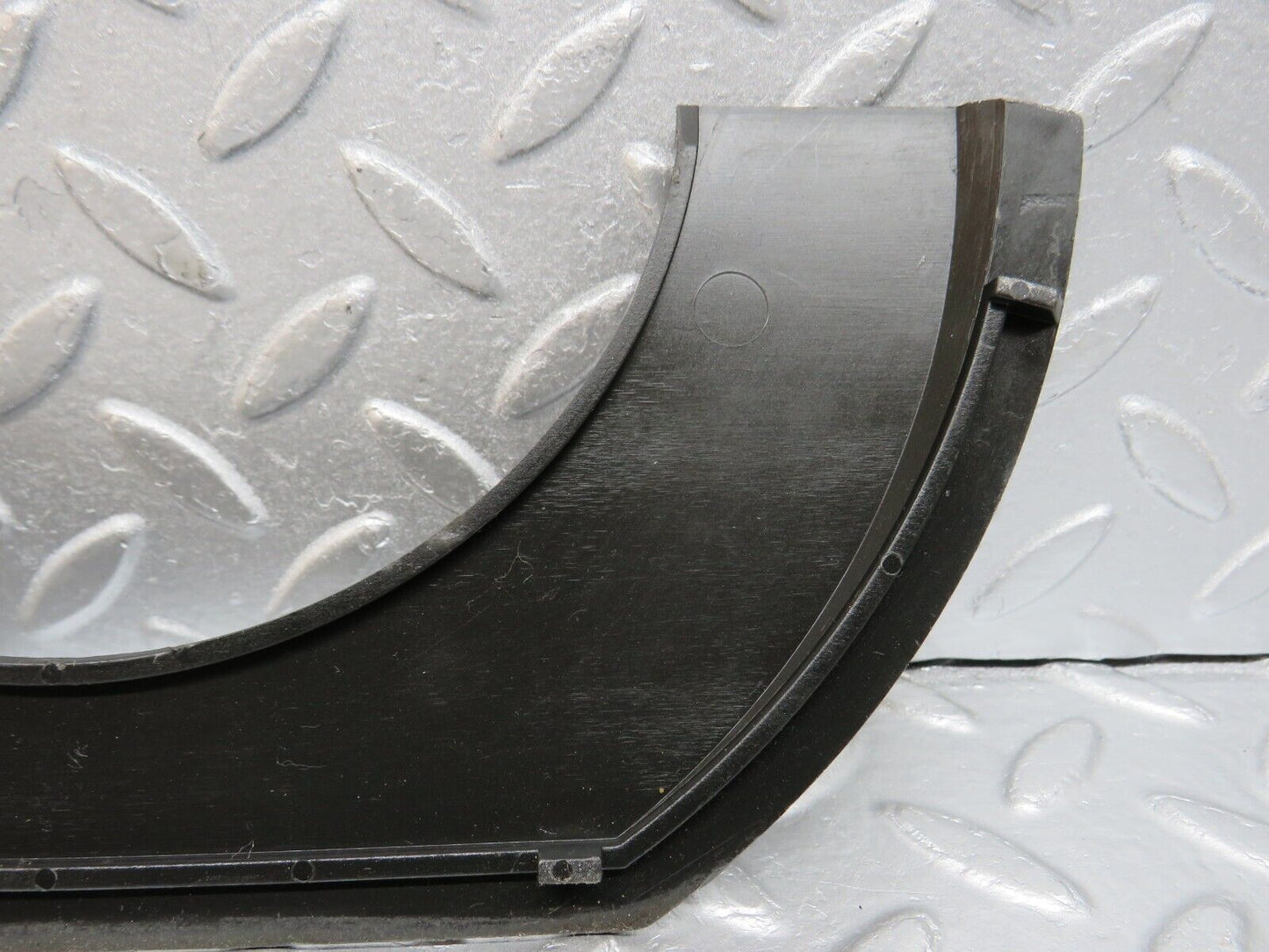 39765 Mercedes-Benz R129 320SL Coupe Windscreen Wiper Surround Trim