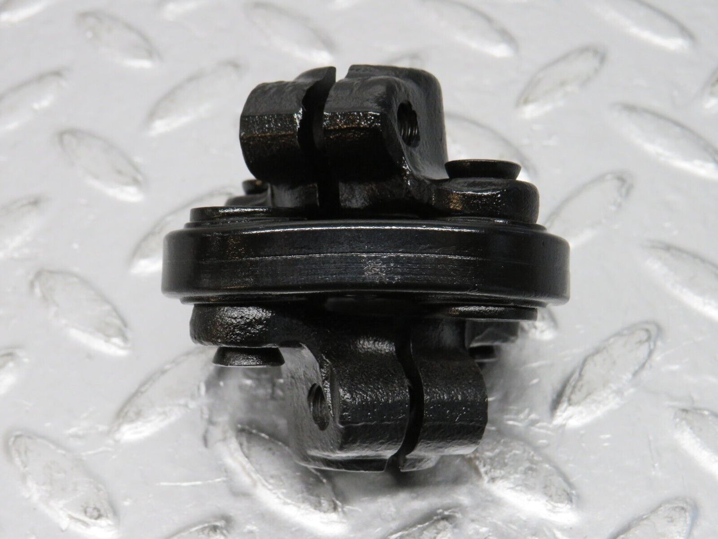 32548 Mercedes-Benz S124 300TE Wagon Steering Column Lower Shaft Connector