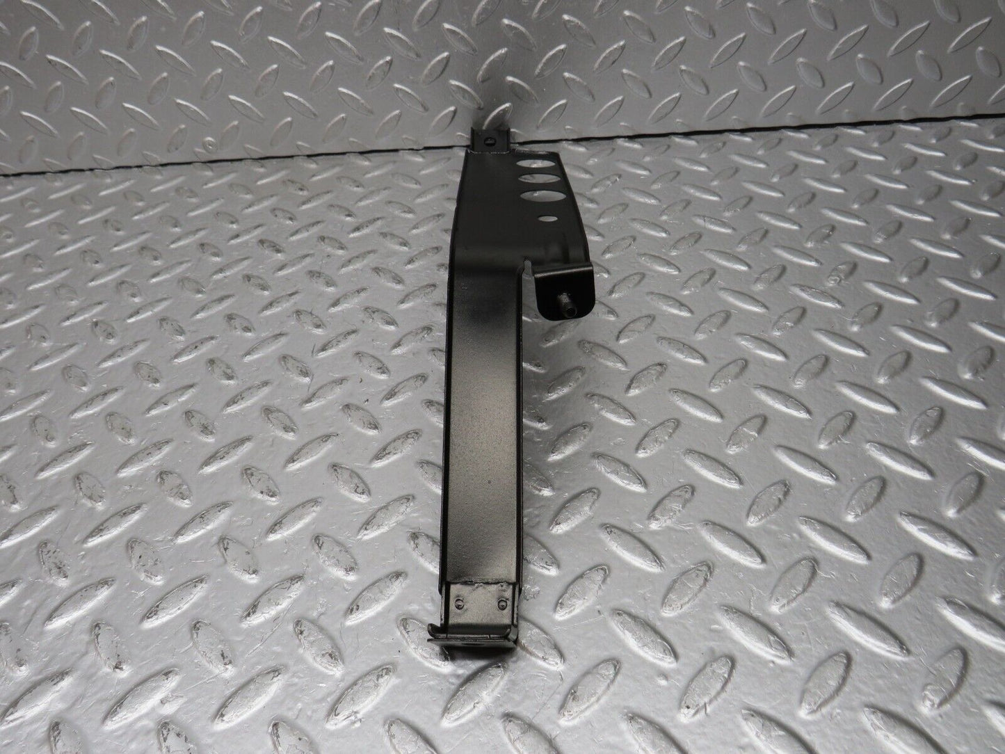 33466 Mercedes-Benz W202 C180 Fuel Tank Holder Strap 2024700640