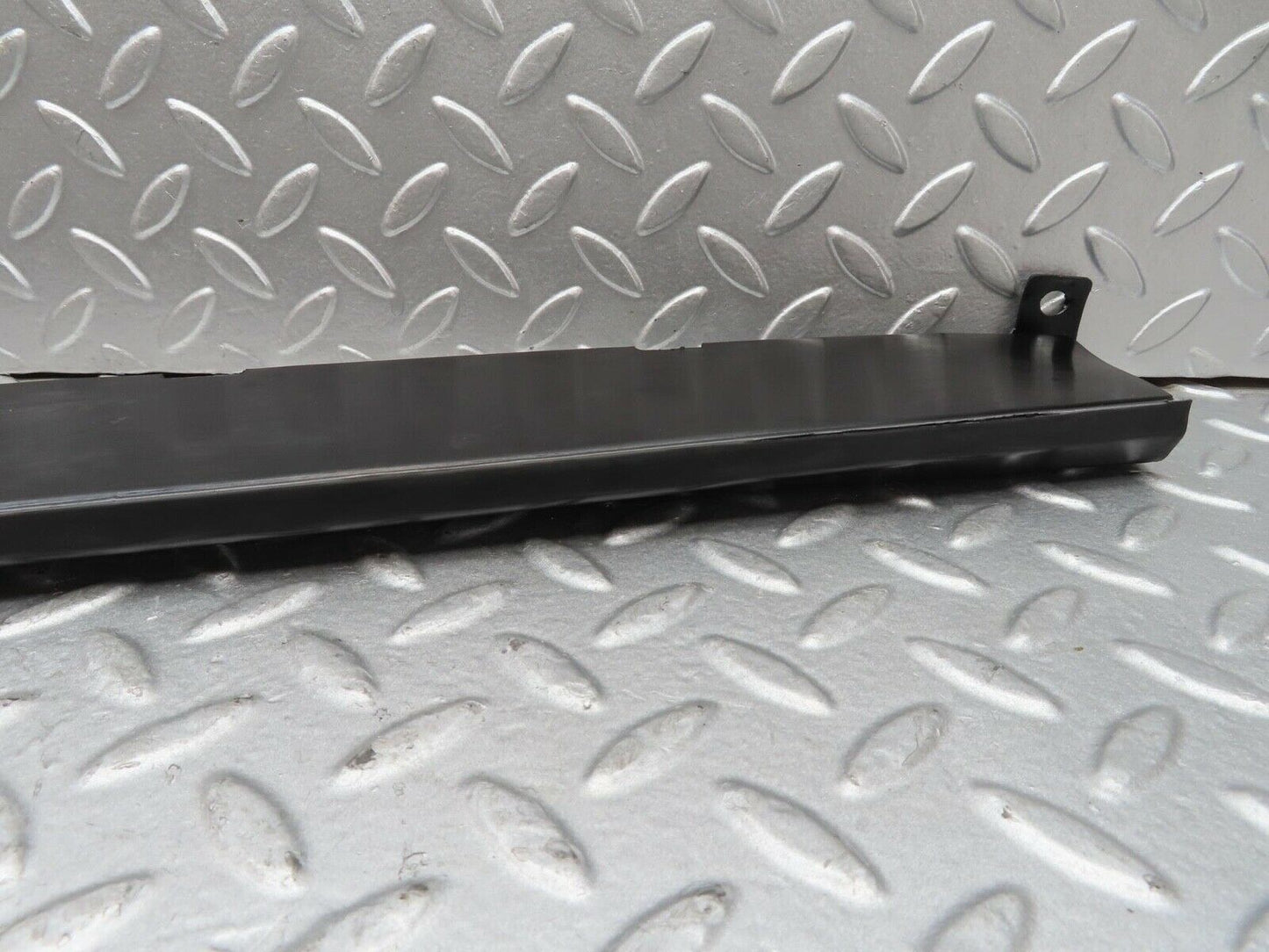 14676 Mercedes-Benz W201 190E Cable Channel Cover Right Side 2018210636