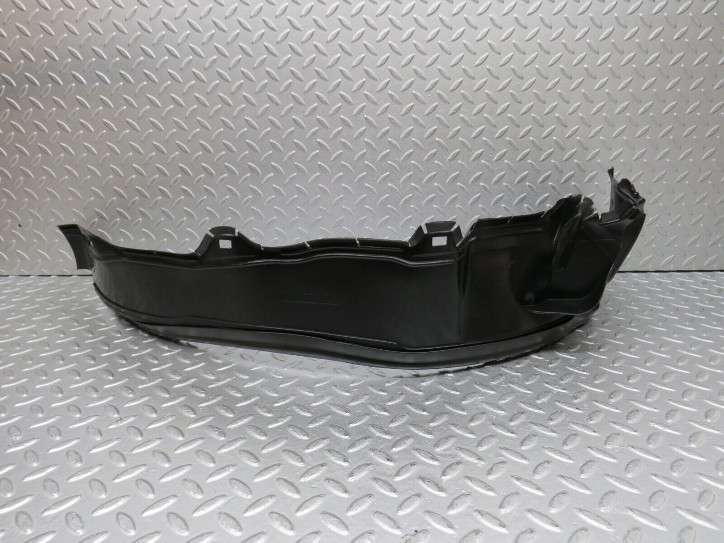 39025 Mercedes-Benz W201 190E Inner Mudguard Panelling Front Left 2018841135