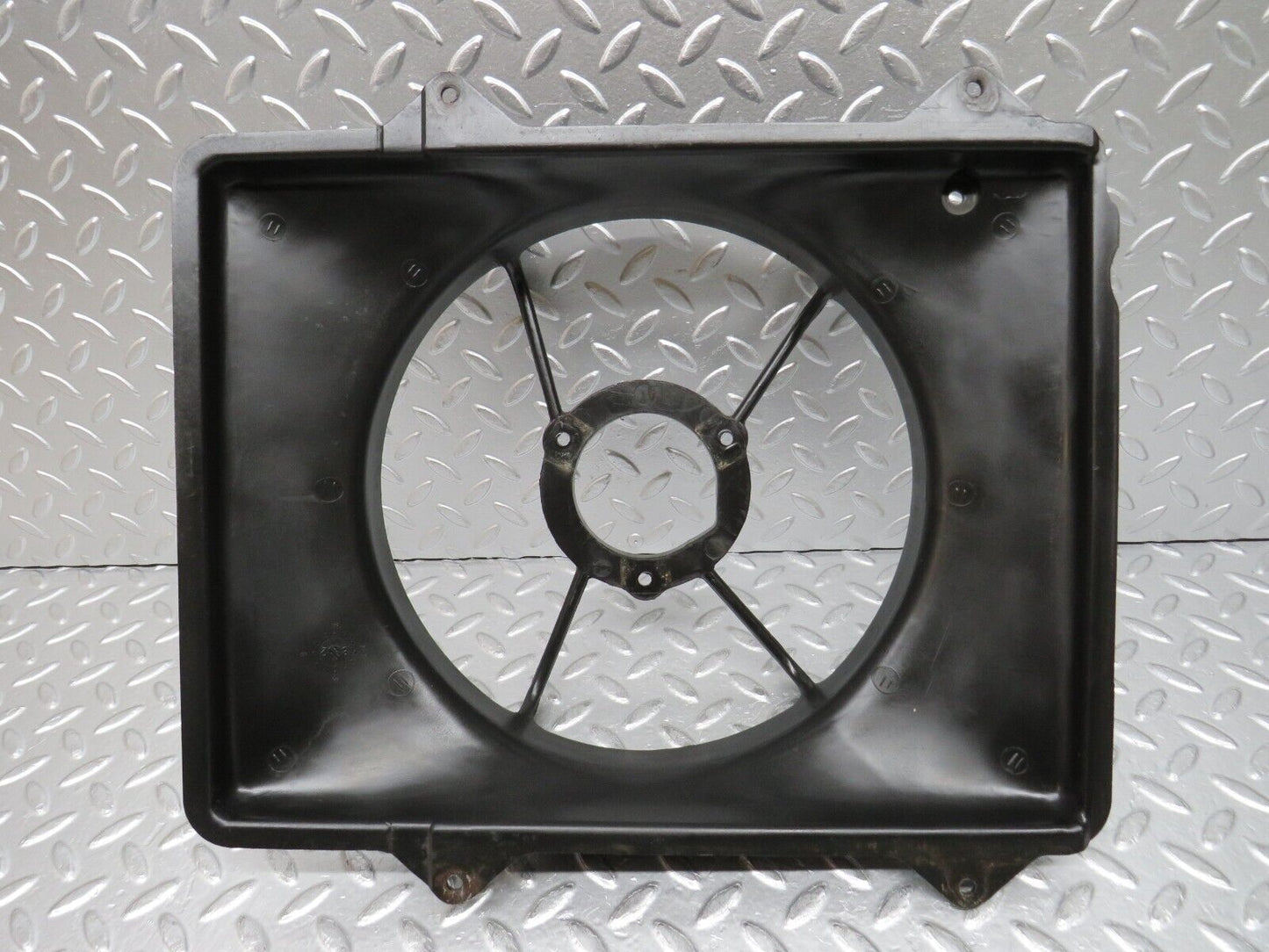 29969 Porsche 924 Radiator Fan Shroud Fan Cover 477121207