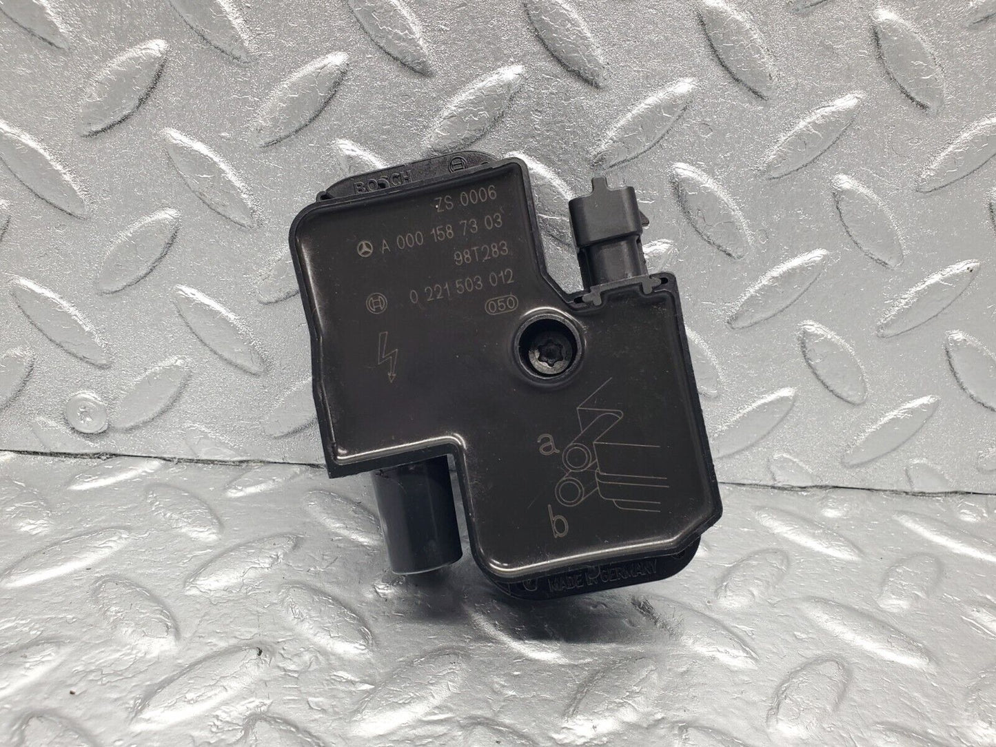 43740204