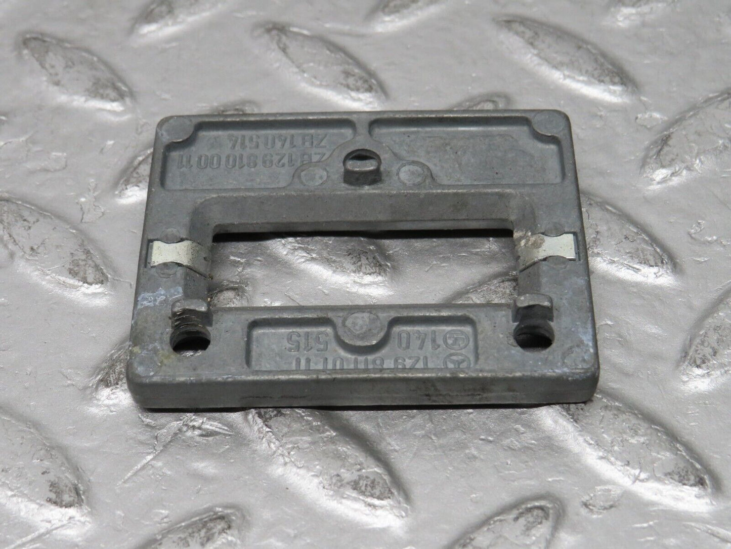 37843 Mercedes-Benz A124 320E Cabriolet Rear View Mirror Bracket 1298110111
