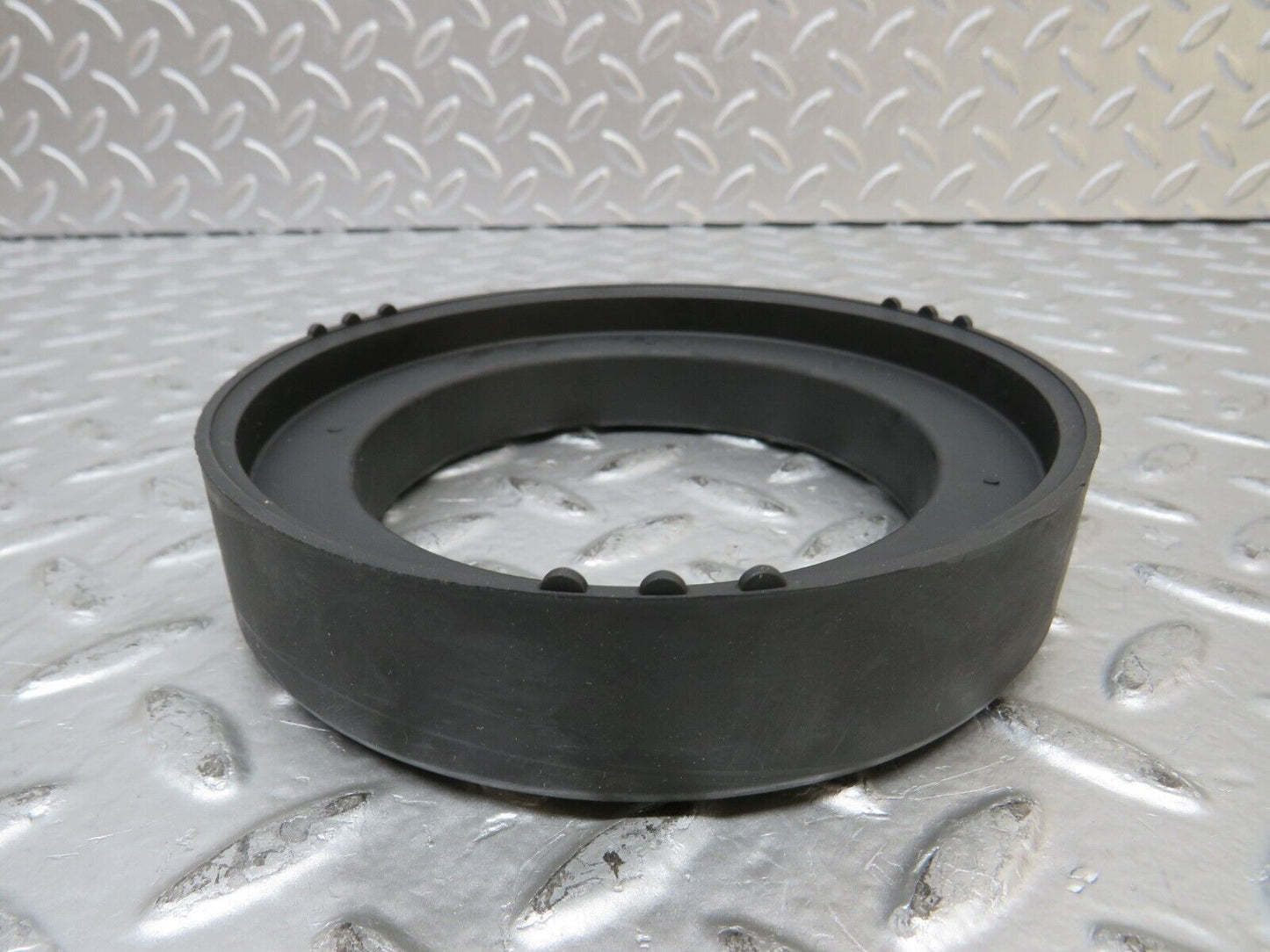 27088 Mercedes-Benz W123 280E Coil Spring Rubber Mounting New