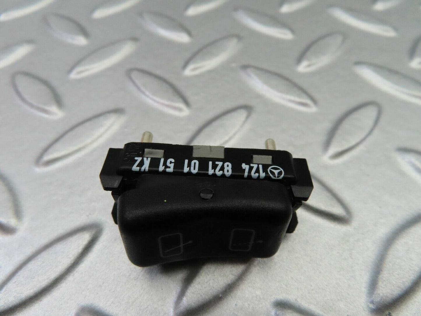 6469 Mercedes-Benz S124 E220 Wagon Windscreen Wiper Switch 1248210151