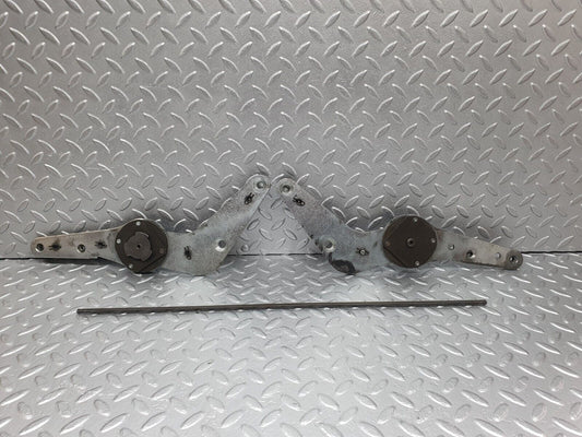 43331 Mercedes-Benz W108 280SE Front Right Seat Hinge Pair With Rod 0009106586 0009106485