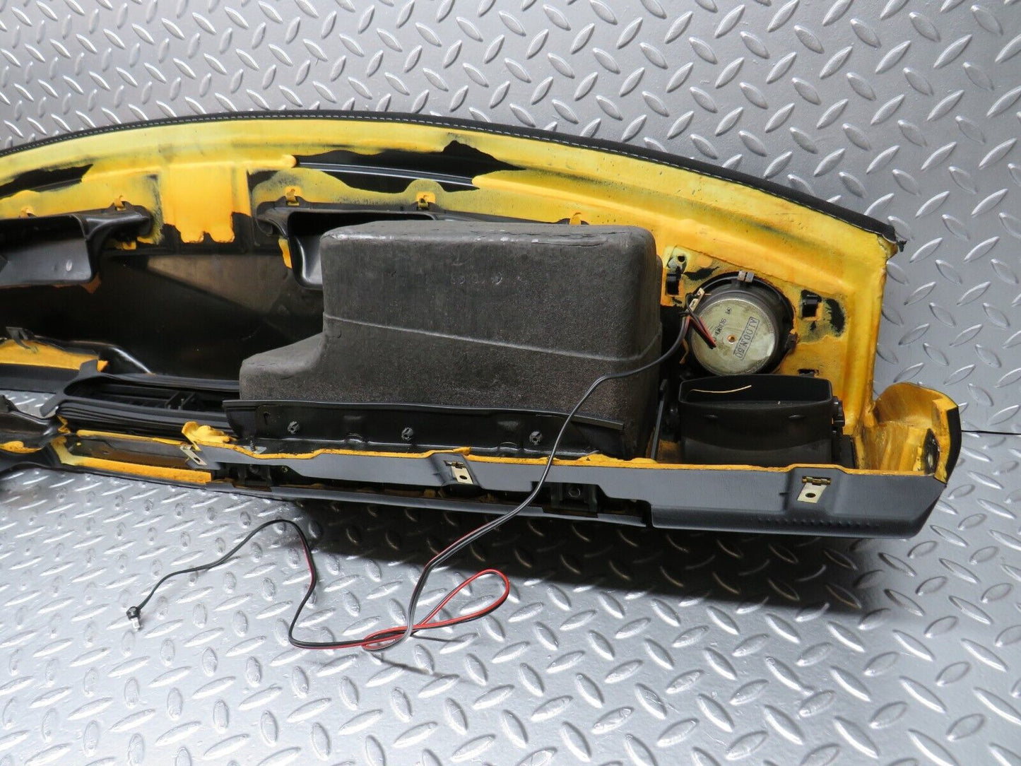 31553 Mercedes-Benz W201 190LE Dashboard Black