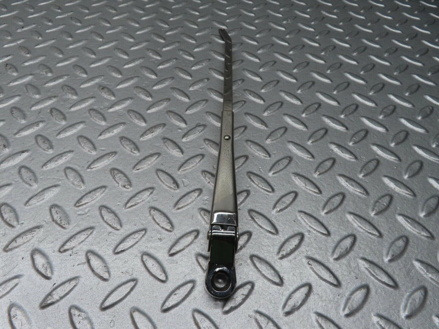 13115 Mercedes-Benz W111 220S Wiper Arm Left Side