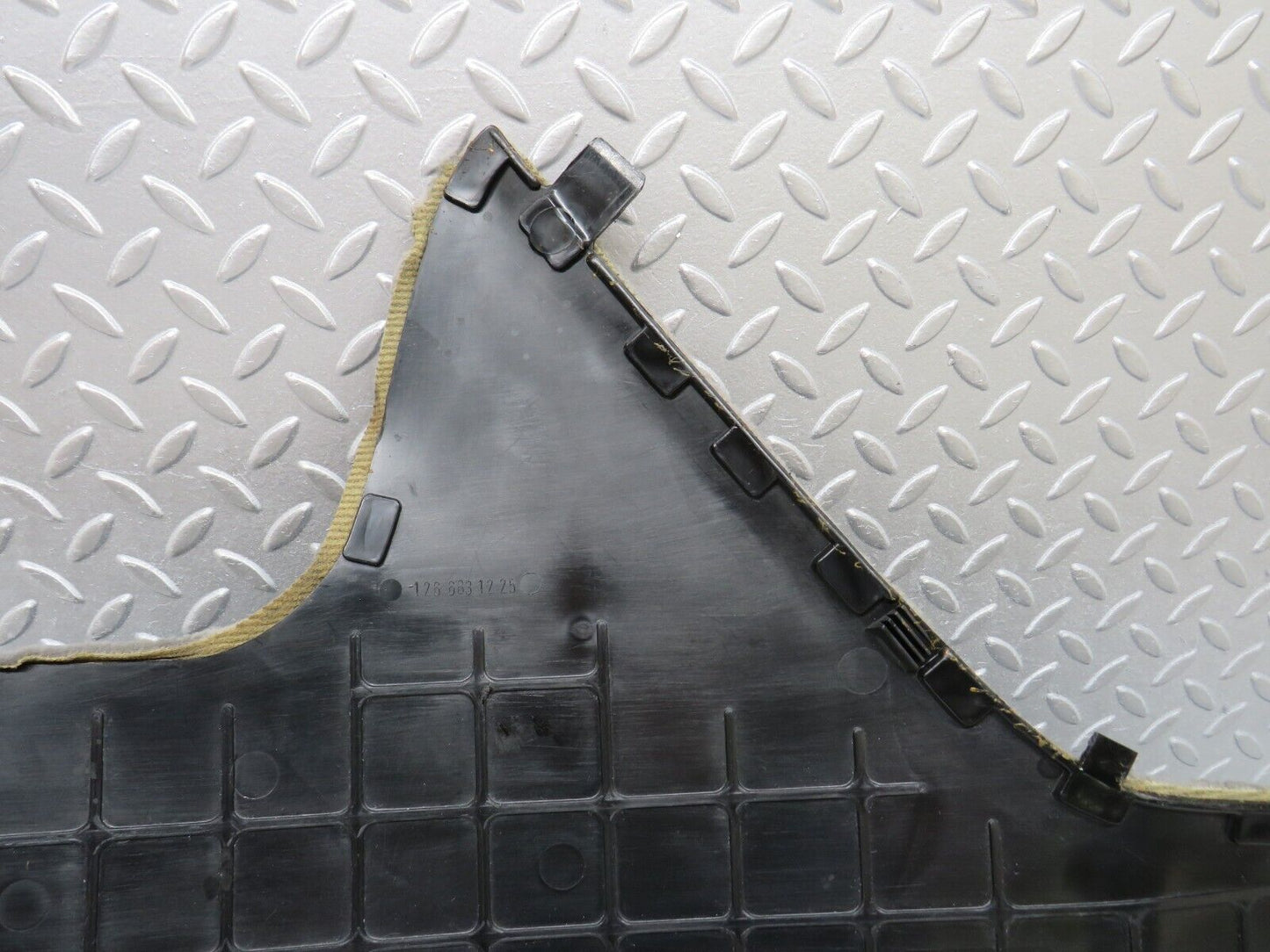 36232 Mercedes-Benz W126 420SE Centre Console Carpet Right Grey 1266831225
