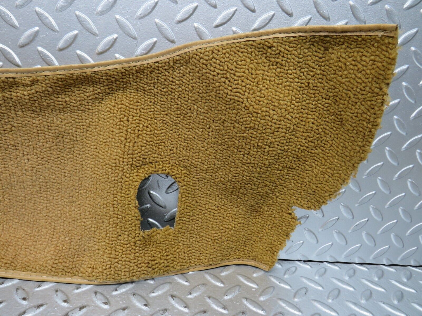 28683 Mercedes-Benz W123 230E Floor Carpet