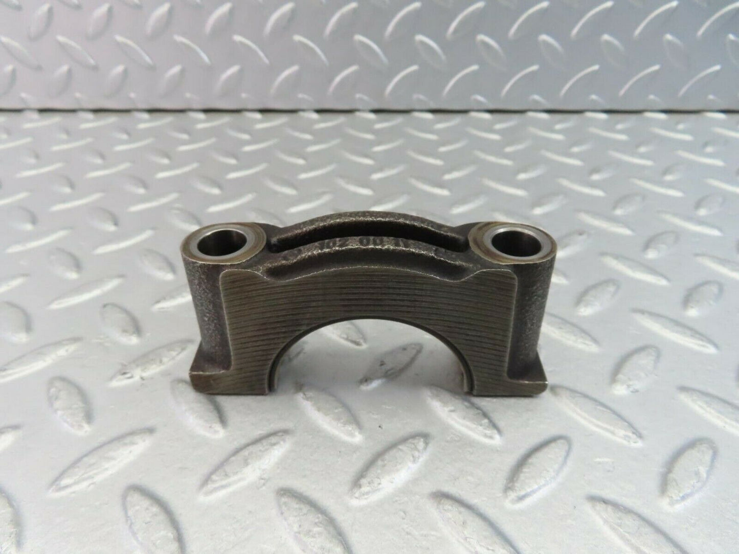 10127 Mercedes-Benz C123 230CE Coupe Crankshaft Bearing Holder Block 1020011