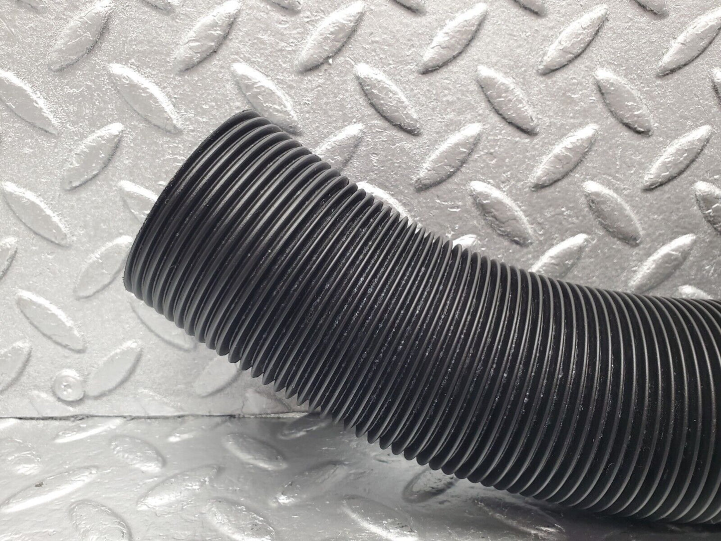 46870 Mercedes-Benz R129 320SL Coupe Air Intake Duct Pipe 1298310446