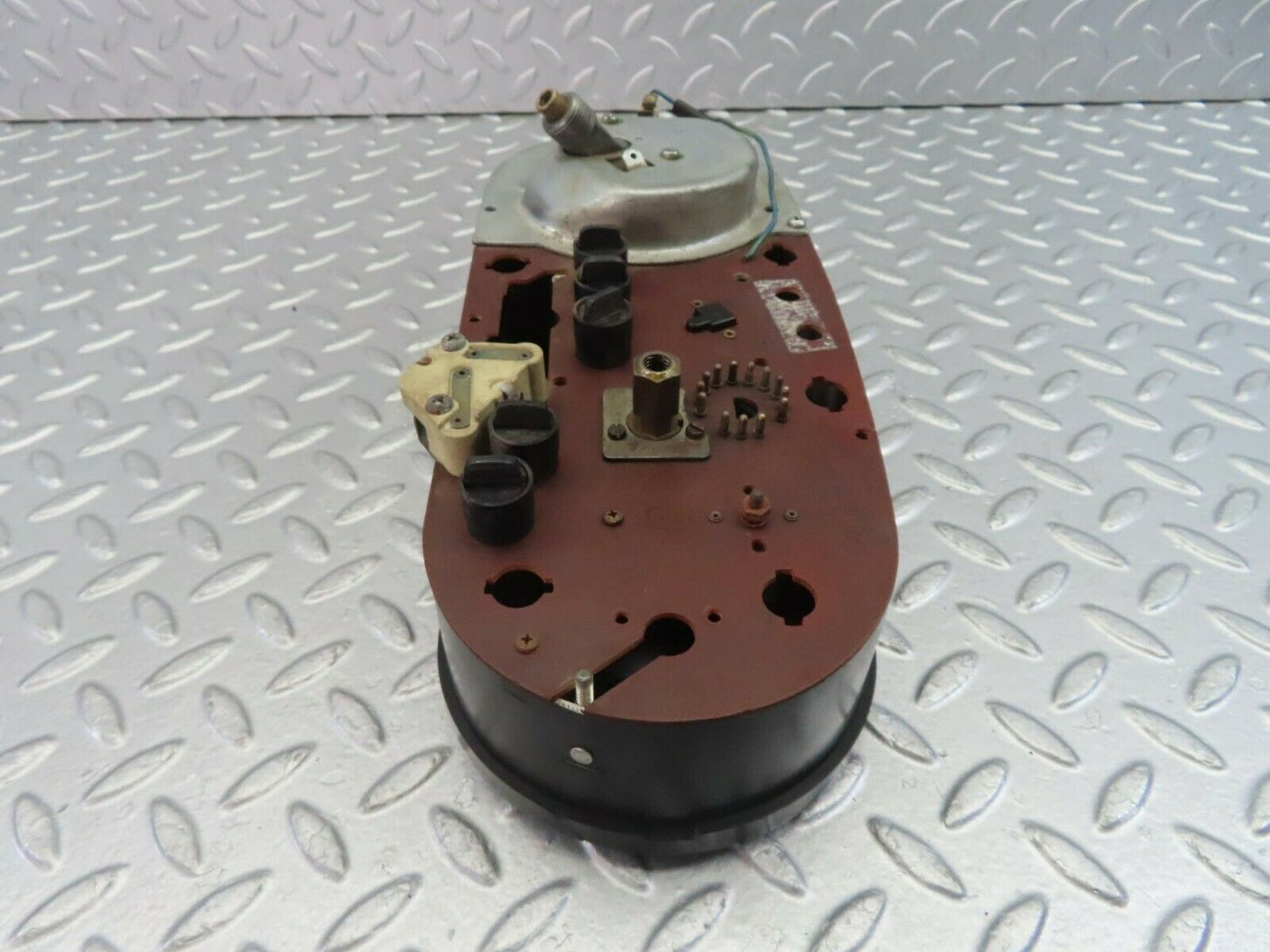 10645 Mercedes-Benz W115 Instrument Cluster