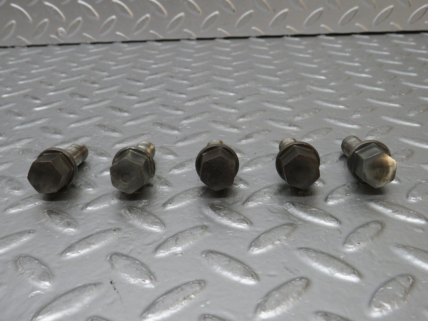 32232 Mercedes-Benz 5x Alloy Wheel Lug Bolt M12x1.5