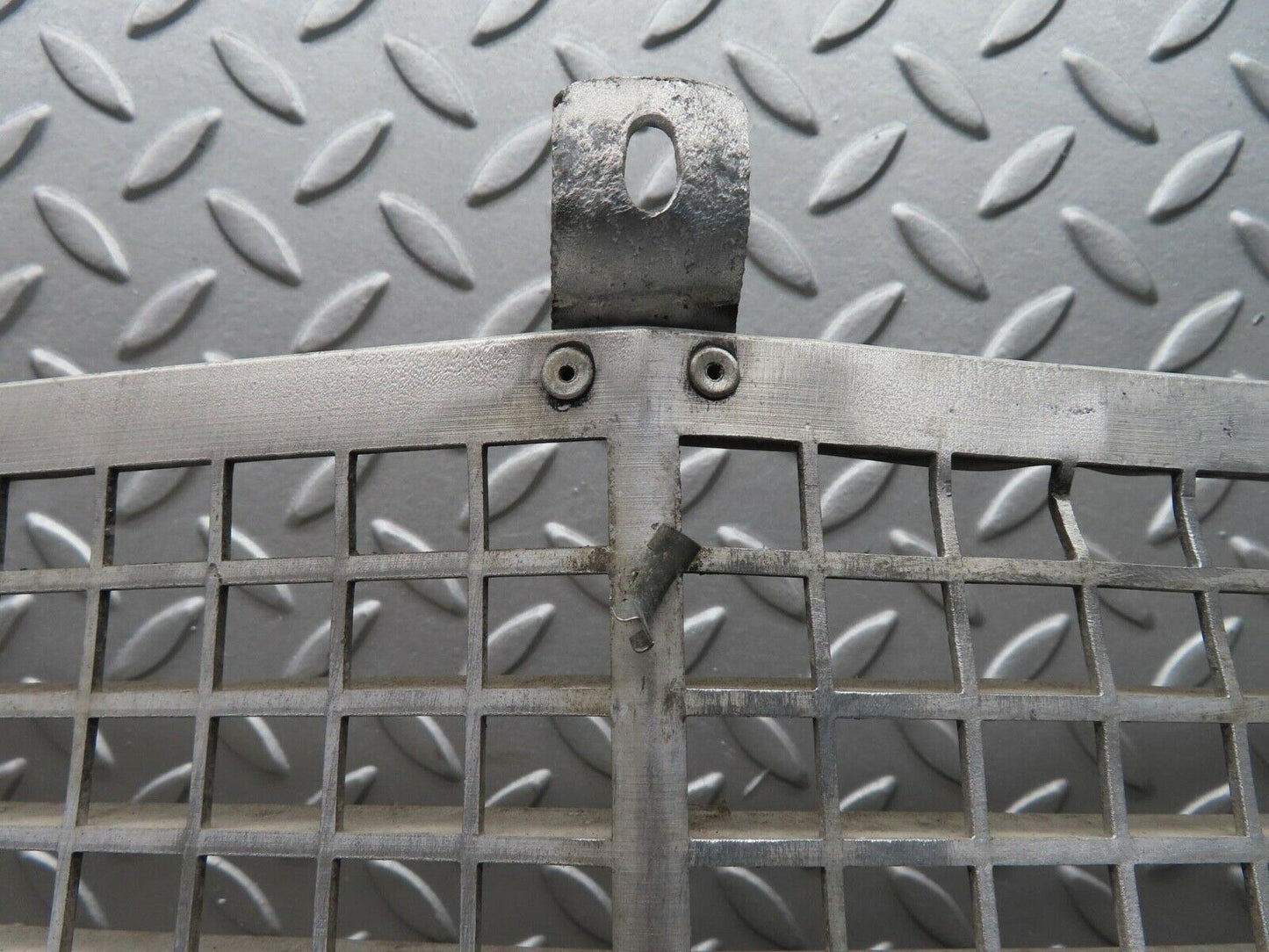 12616 Mercedes-Benz W108 280SE 3.5 Bonnet Grill