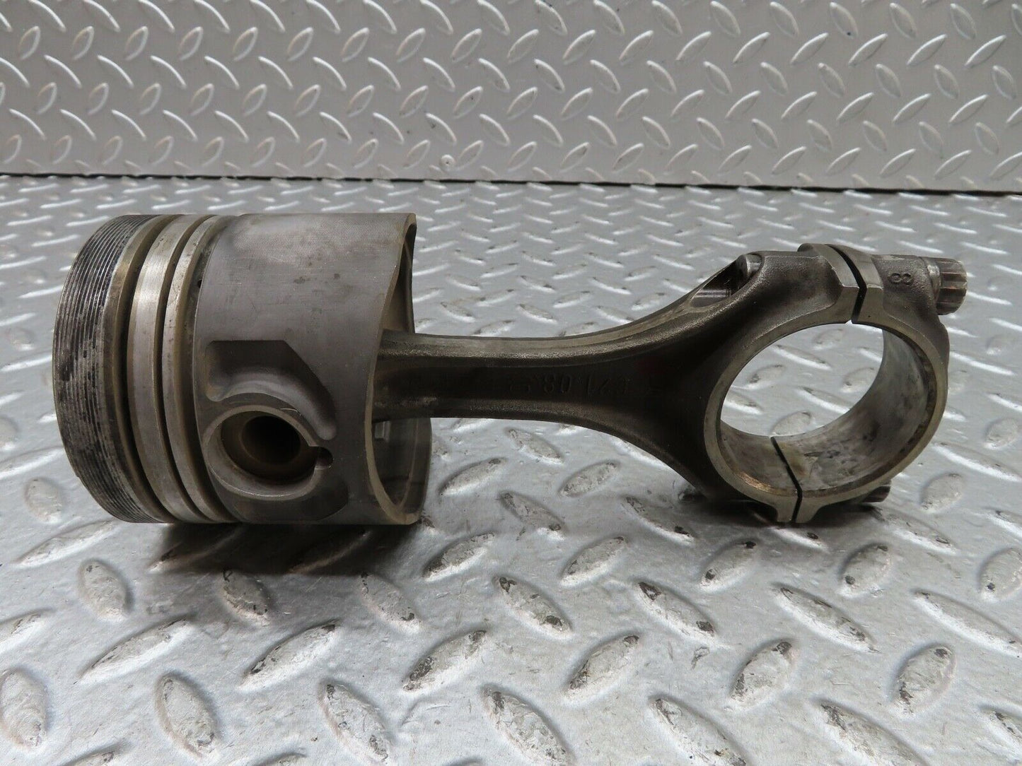 19196 Mercedes-Benz W123 300D Piston With Connecting Rod 91.48 mm