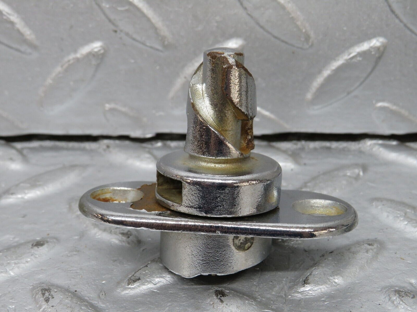 39960 Mercedes-Benz R107 350SL Coupe Soft Top Lock Pair