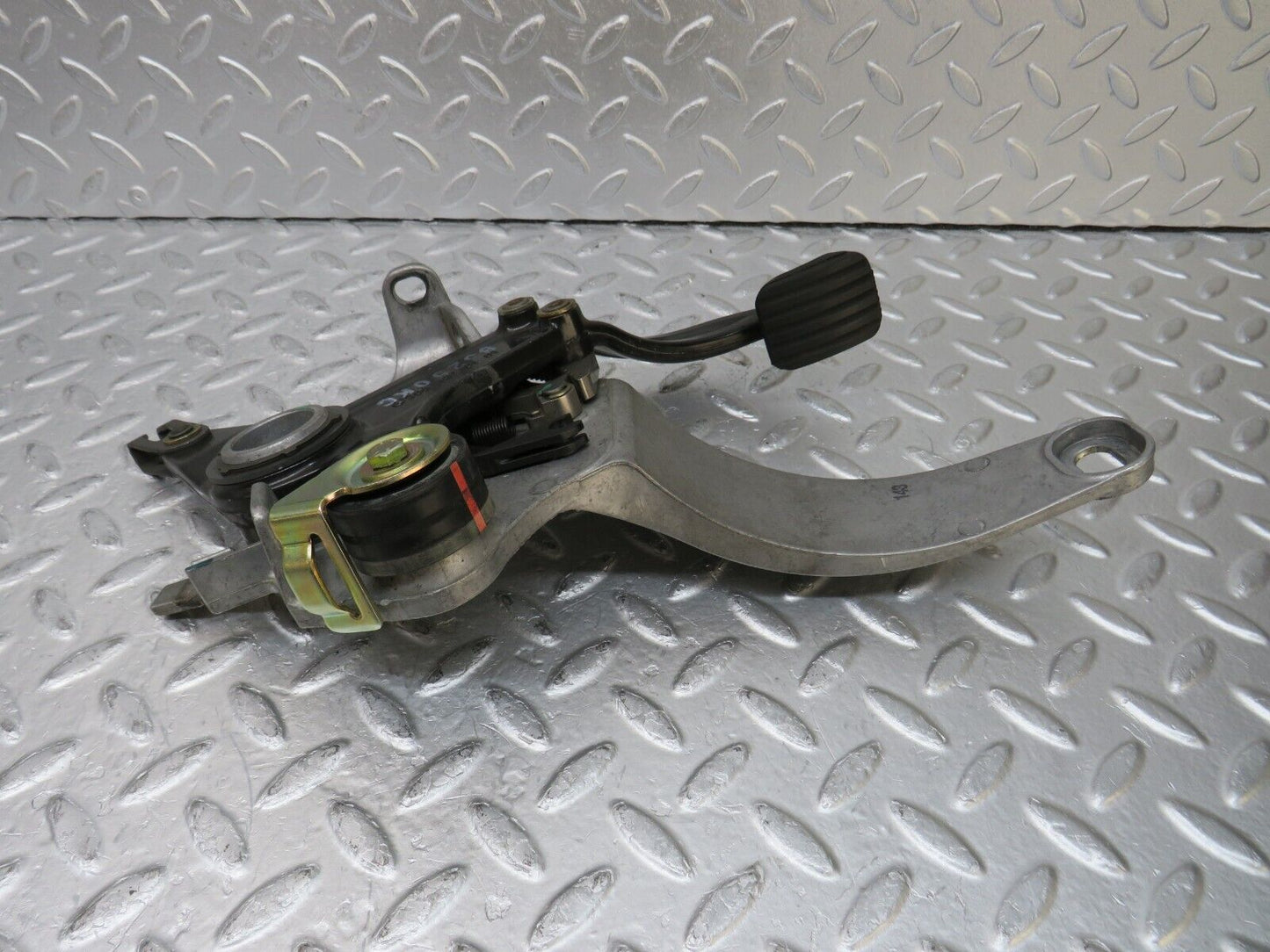34927 Mercedes-Benz W210 320E Parking Brake Pedal 2024270136 2024270101