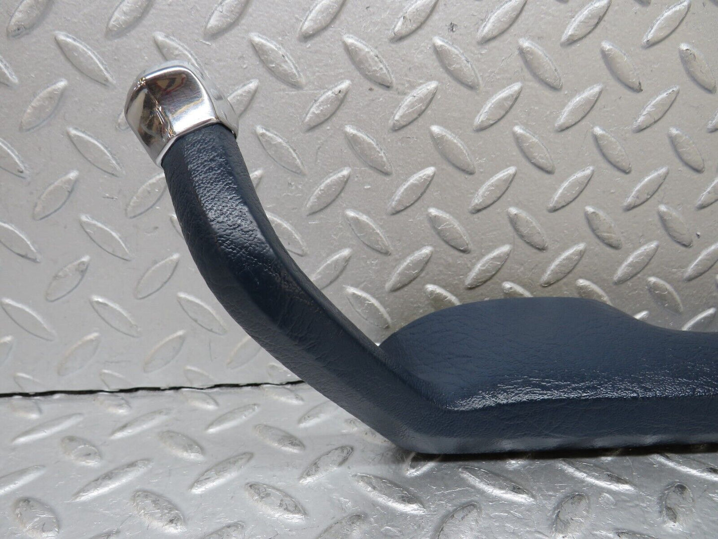 37301 Mercedes-Benz W109 300SEL Interior Door Handle Front Right Blue