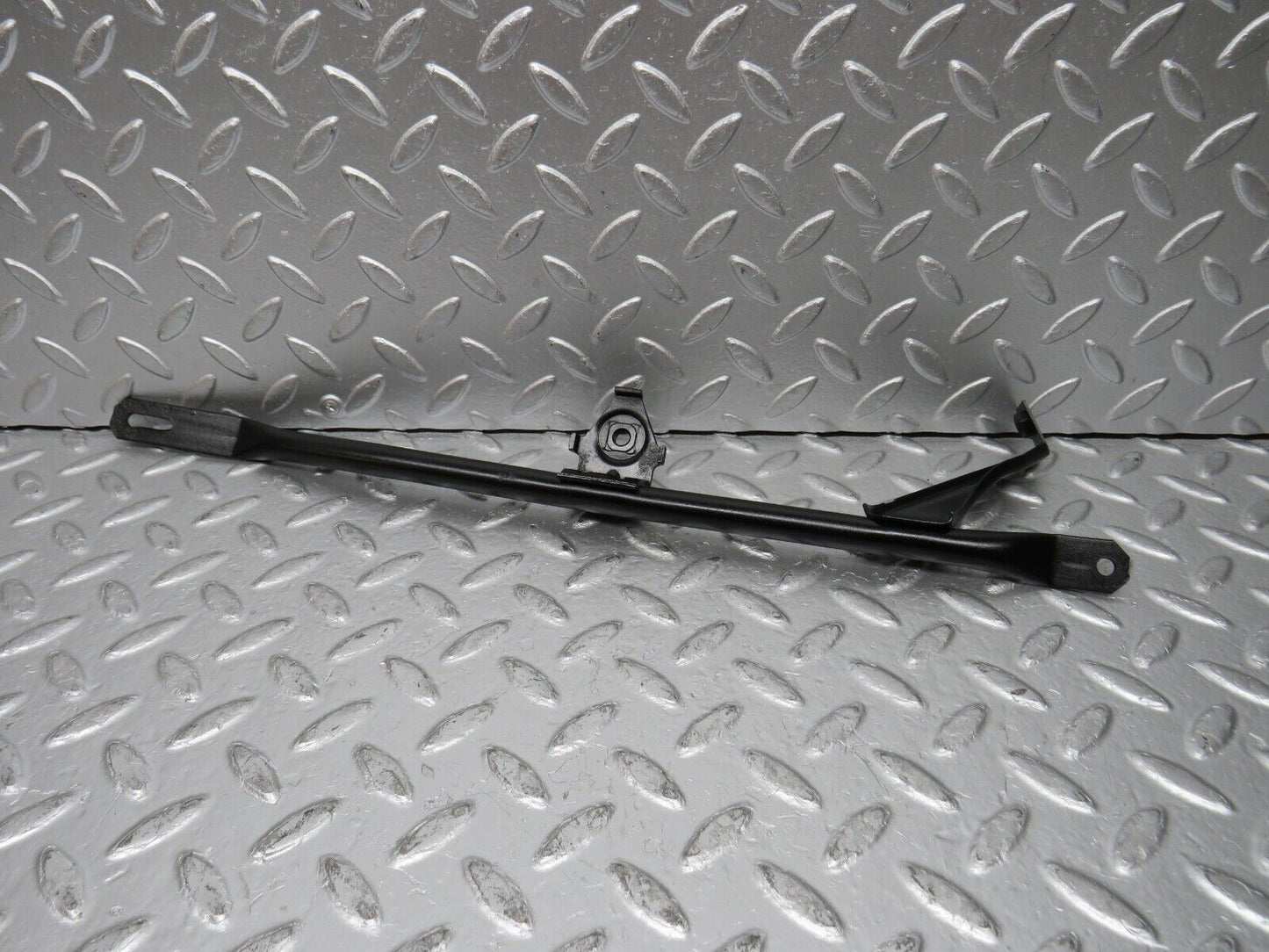 30883 Mercedes-Benz W201 190E 2.0L Horn Bracket