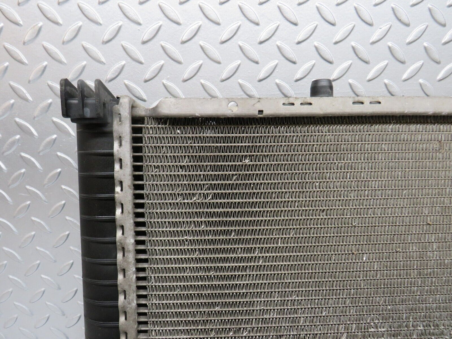38601 Mercedes-Benz R129 280SL Coupe Engine Coolant Radiator Behr