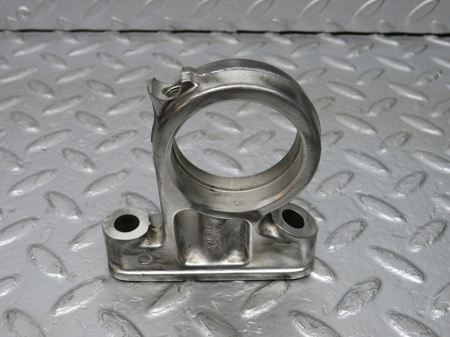 32995 Mercedes-Benz C107 R107 350 V8 Camshaft Tower Bearing 1160512118
