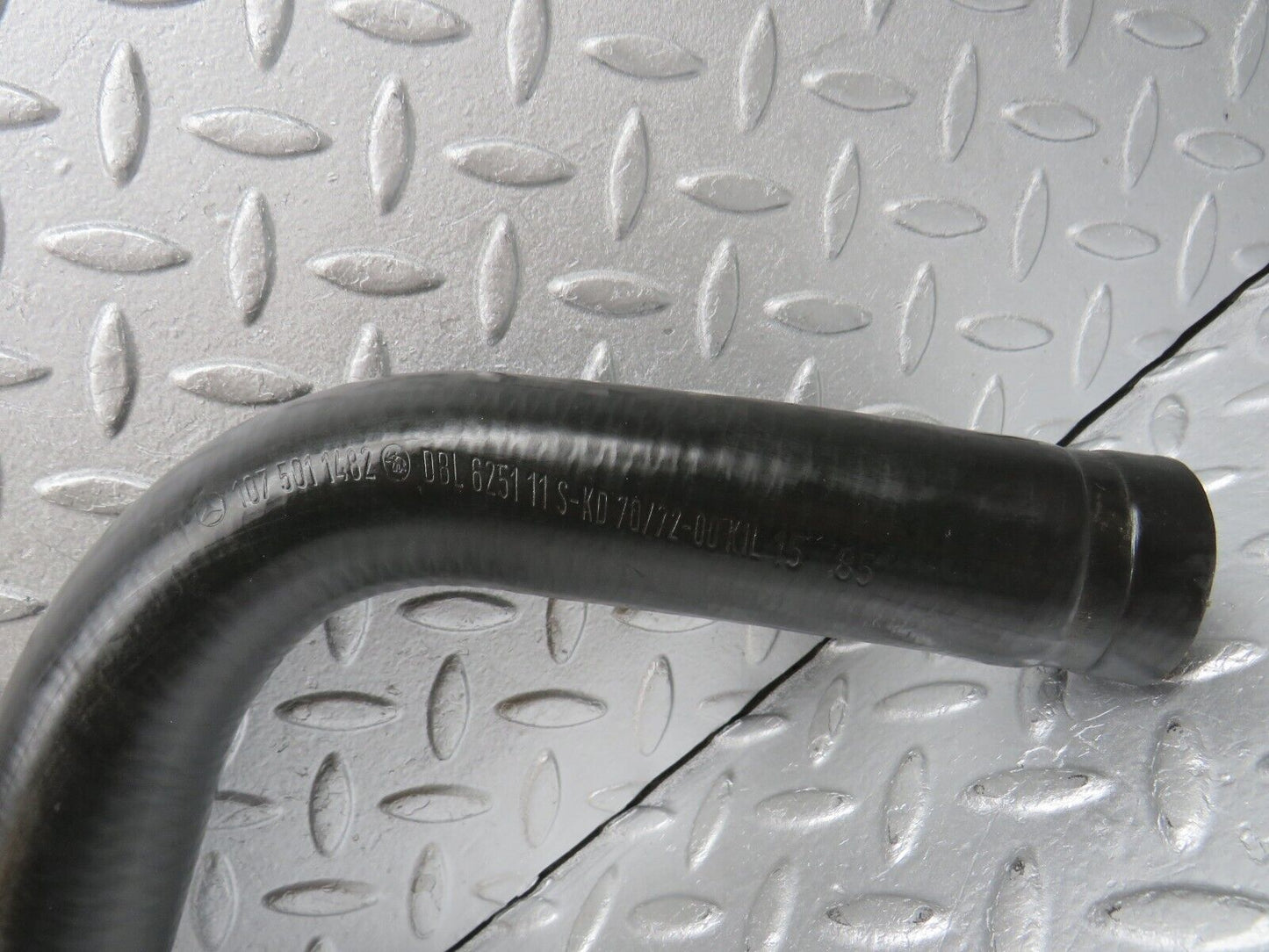 39179 Mercedes-Benz R107 500SL Lower Radiator Hose Pipe 1075011482