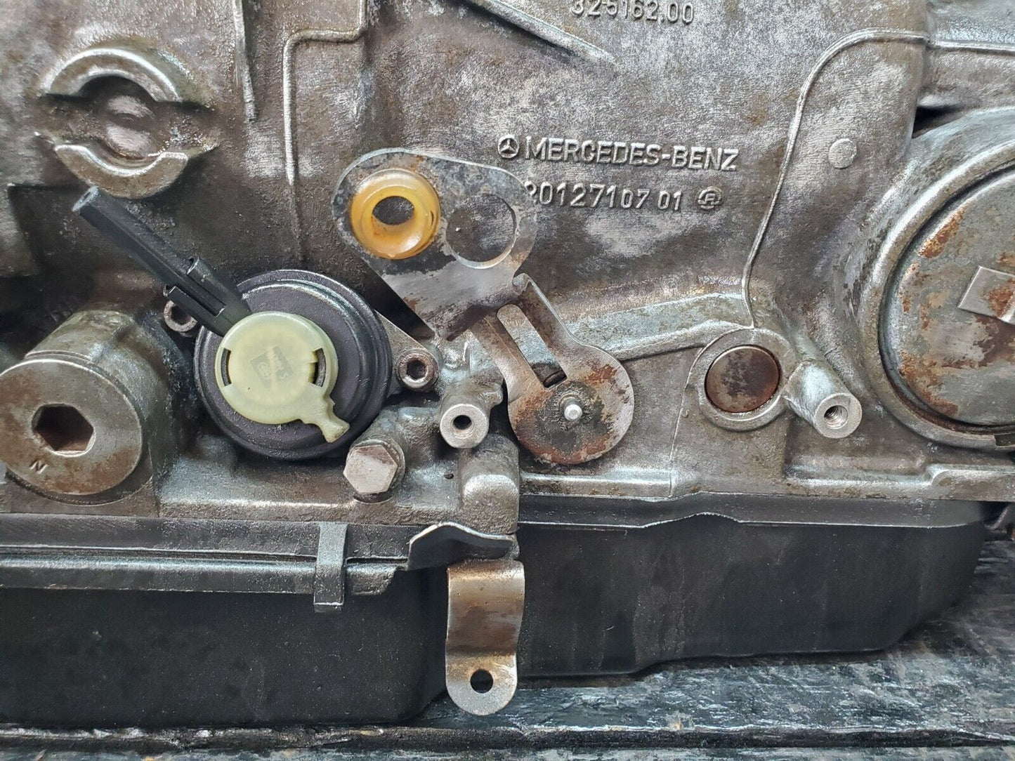 44886 Mercedes-Benz W124 220E Automatic Gearbox 722.428 1242704800 2012710701