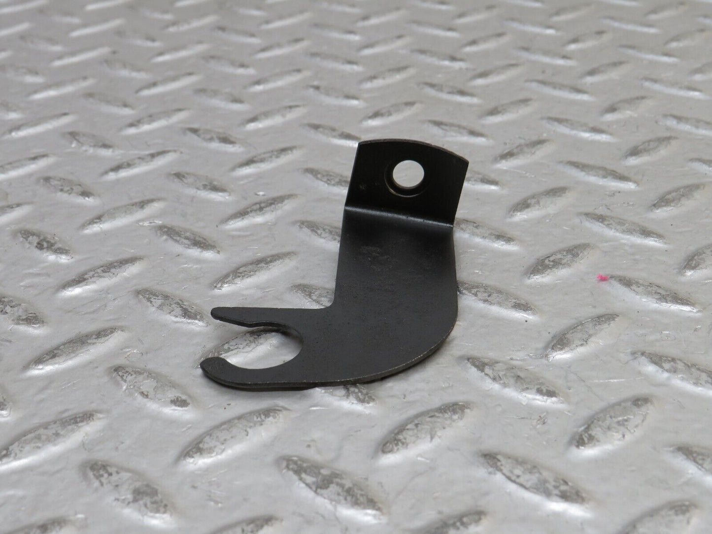 28127 Mercedes-Benz W123 280E Brake Hose Bracket Holder